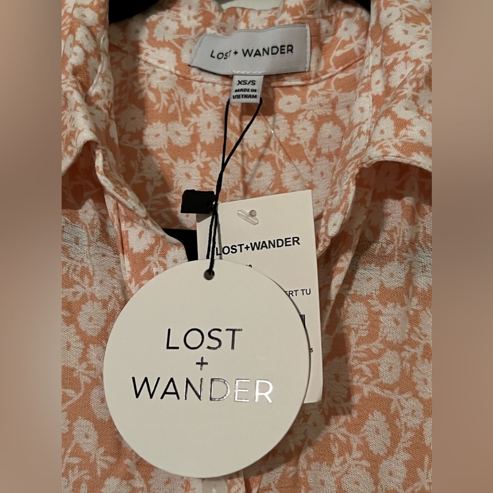 NWT XS/S Lost + Wander pink and white button top